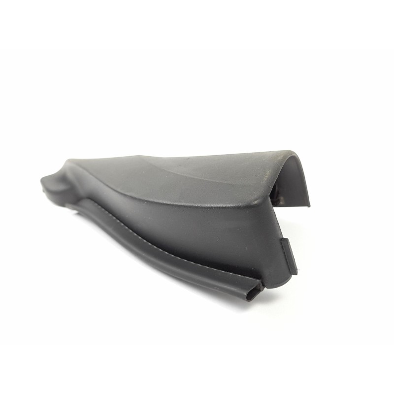 Recambio de moldura para ford focus i sedán (dfw) 1.8 turbo di / tddi referencia OEM IAM 98ABA23408  