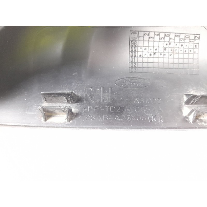 Recambio de moldura para ford focus i sedán (dfw) 1.8 turbo di / tddi referencia OEM IAM 98ABA23408  