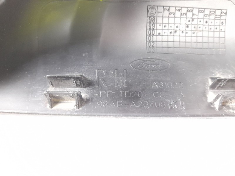 Recambio de moldura para ford focus i sedán (dfw) 1.8 turbo di / tddi referencia OEM IAM 98ABA23408  