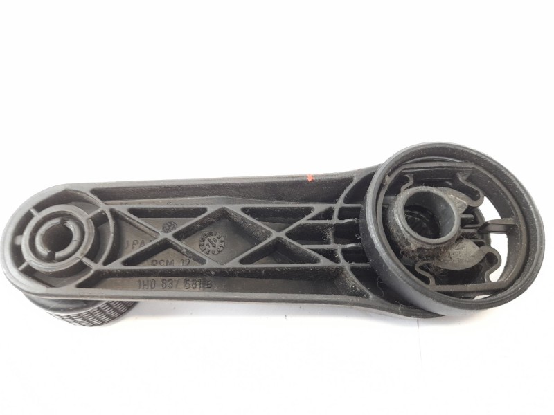 Recambio de maneta elevalunas delantera derecha para volkswagen golf iii (1h1) 1.9 tdi referencia OEM IAM 1H0837581B  