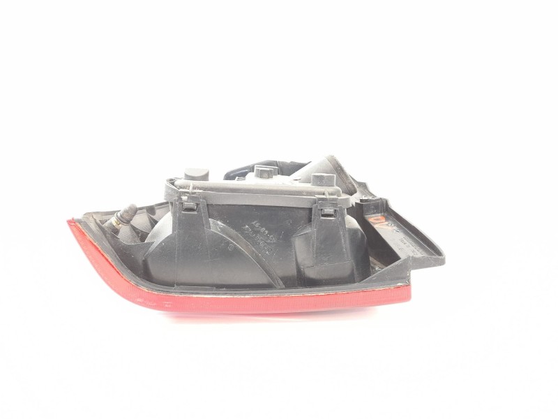 Recambio de piloto trasero derecho para seat arosa (6h1) 1.0 referencia OEM IAM D38020748  