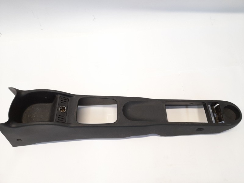Recambio de consola central para opel combo (corsa c) cargo referencia OEM IAM 09114441  