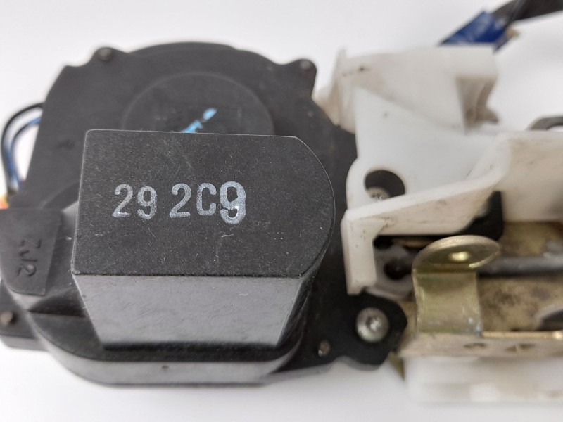 Recambio de cerradura puerta delantera derecha para rover serie 45 (rt) 2.0 idt referencia OEM IAM 292C9  