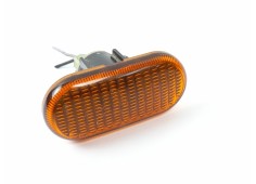 Recambio de piloto lateral derecho para renault clio ii fase i (b/cbo) 1.2 referencia OEM IAM 7700822136  