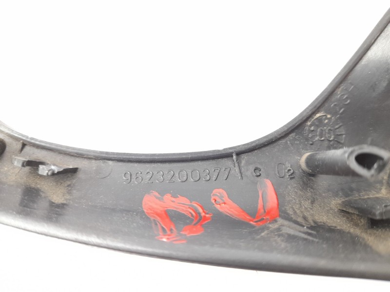 Recambio de moldura para citroen xsara (n1) 2.0 hdi 90 referencia OEM IAM 9623200377 95090250 