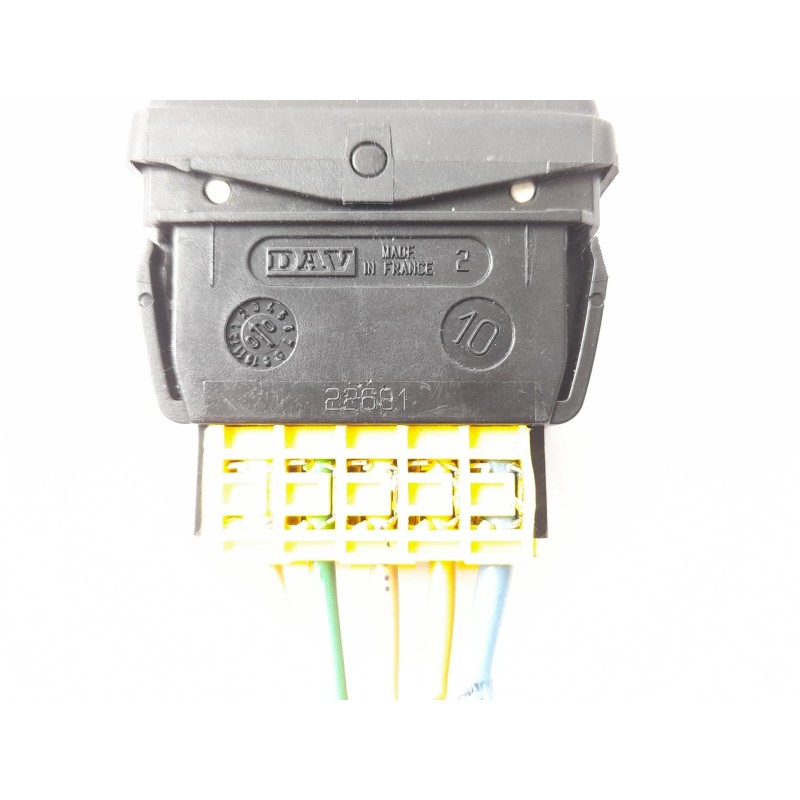 Recambio de mando elevalunas delantero derecho para citroen xsara (n1) 2.0 hdi 90 referencia OEM IAM 22681  