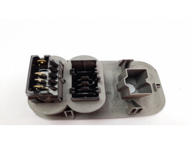 Recambio de interruptor para nissan kubistar (x76) 1.5 dci referencia OEM IAM 093829B  