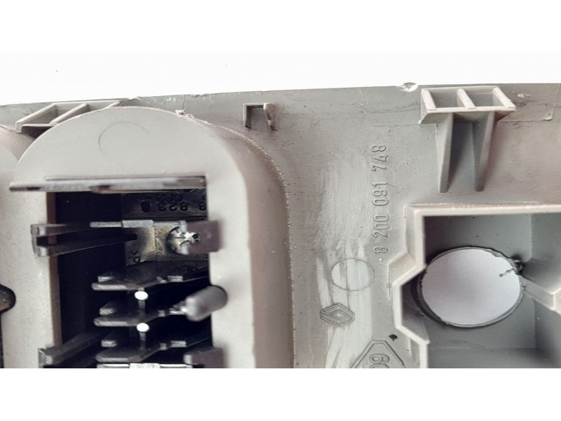 Recambio de interruptor para nissan kubistar (x76) 1.5 dci referencia OEM IAM 093829B  