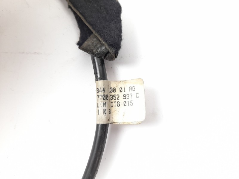 Recambio de mando volante para renault master ii furgón (fd) 2.5 d referencia OEM IAM 7700352937  