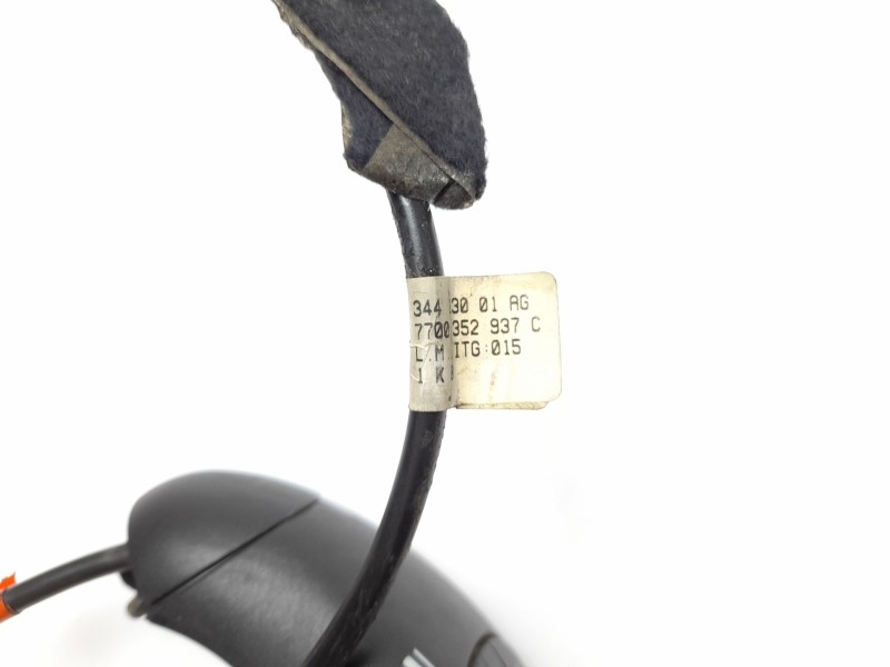 Recambio de mando volante para renault master ii furgón (fd) 2.5 d referencia OEM IAM 7700352937  