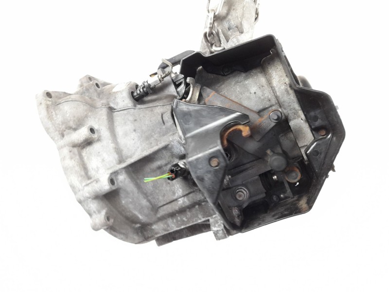 Recambio de caja cambios para ford focus sedán (dfw) 1.6 16v referencia OEM IAM XS4R7002  