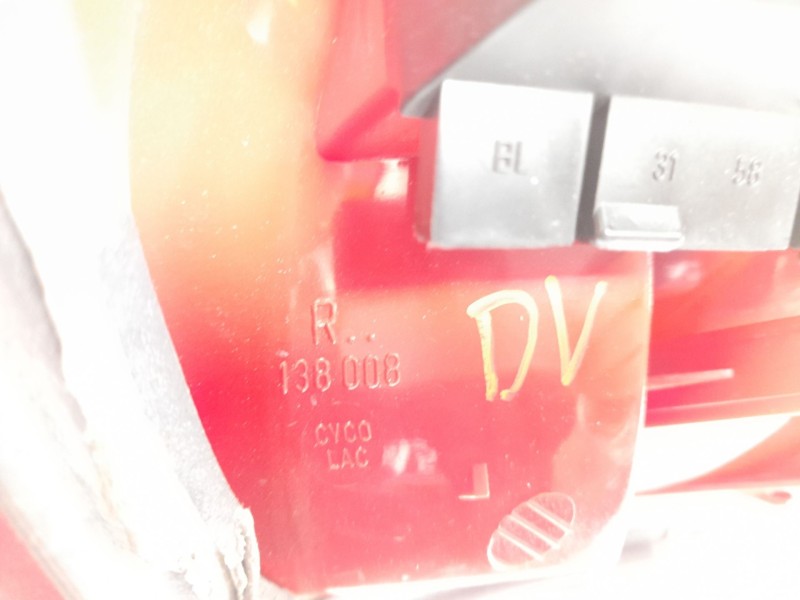 Recambio de piloto trasero derecho para audi a6 berlina (c4) 2.3 referencia OEM IAM 138008  