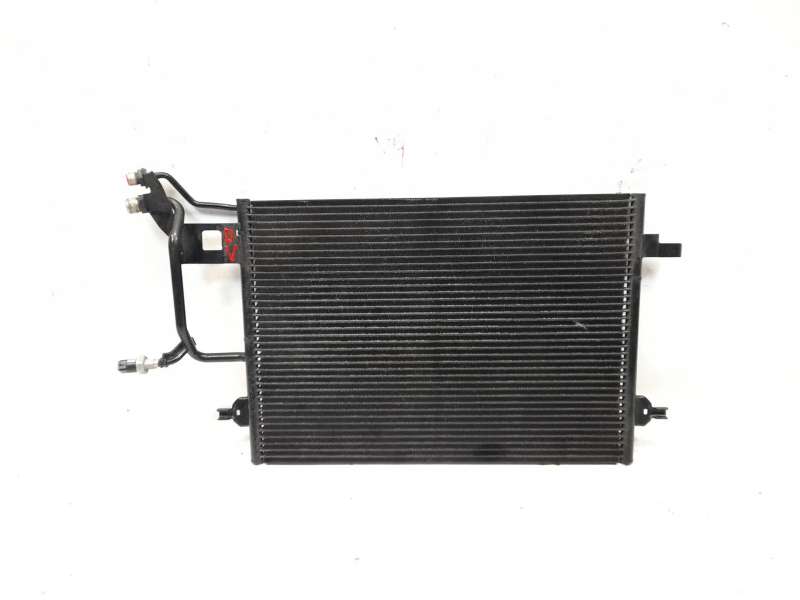 CONDENSADOR / RADIADOR AIRE ACONDICIONADO 8D0260401E 
