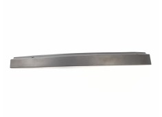 Recambio de moldura para fiat punto berlina (188) 1.2 16v referencia OEM IAM 735278597  