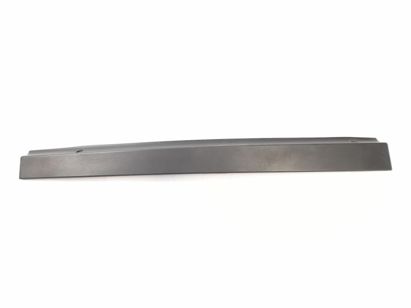Recambio de moldura para fiat punto berlina (188) 1.2 16v referencia OEM IAM 735278597  