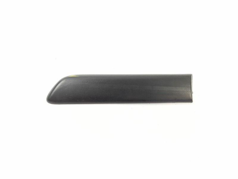 Recambio de moldura para fiat punto berlina (188) 1.2 16v referencia OEM IAM A642  