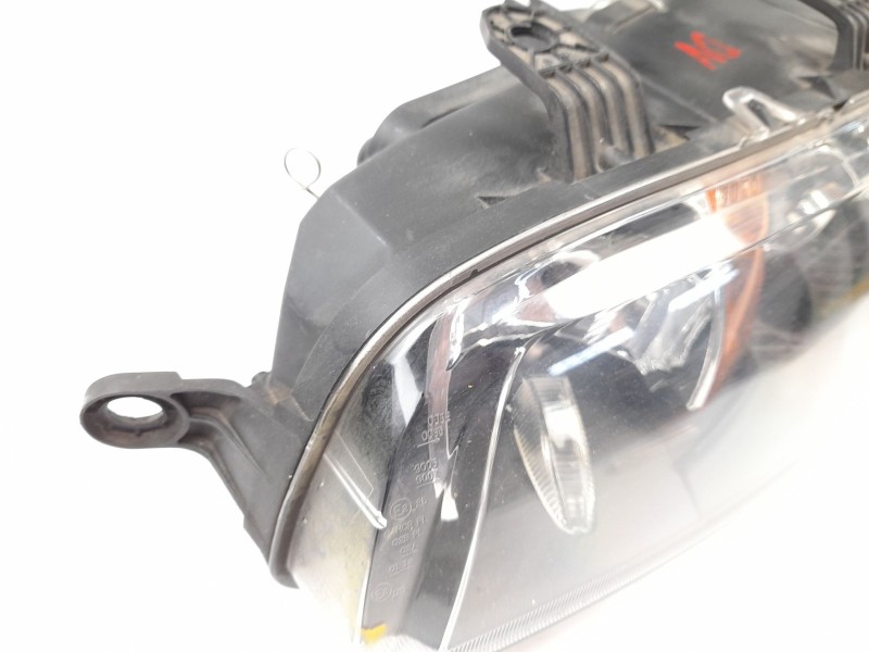 Recambio de faro izquierdo para fiat punto berlina (188) 1.2 16v referencia OEM IAM 89101051  