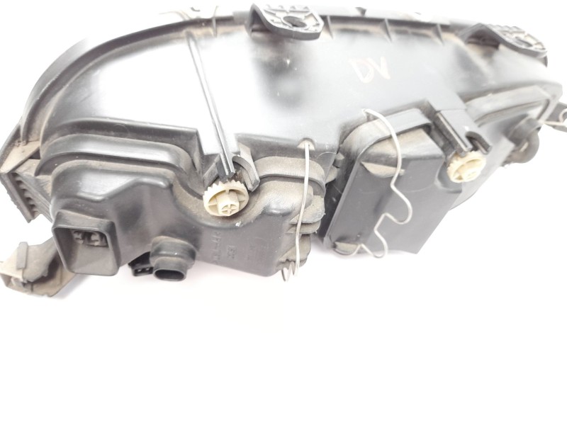 Recambio de faro izquierdo para fiat punto berlina (188) 1.2 16v referencia OEM IAM 89101051  