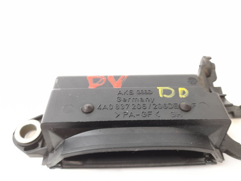 Recambio de maneta exterior delantera derecha para audi a6 berlina (c4) 2.3 referencia OEM IAM 4A0837206  