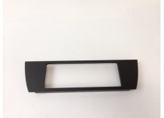 Recambio de moldura para audi a6 berlina (c4) 2.3 referencia OEM IAM 4A0820325B  