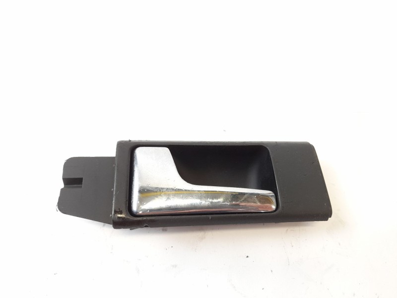 Recambio de maneta interior delantera izquierda para audi a6 berlina (c4) 2.3 referencia OEM IAM 4A0837019  