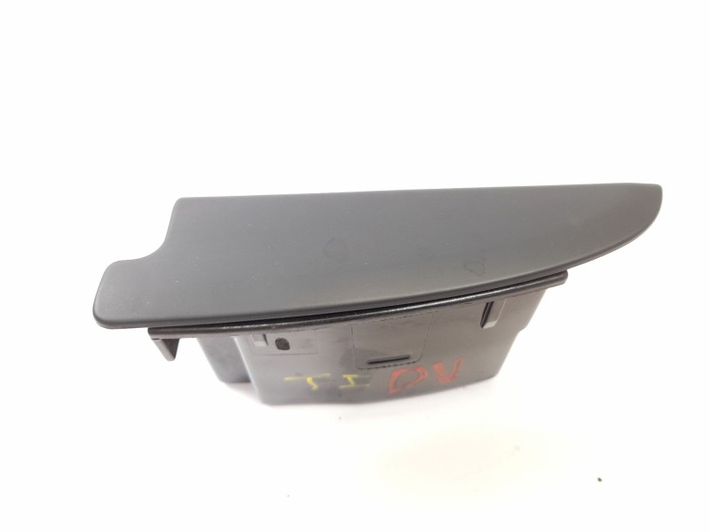 Recambio de cenicero para audi a6 berlina (c4) 2.3 referencia OEM IAM   