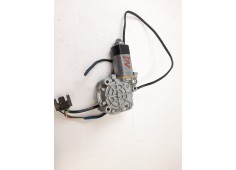Recambio de motor elevalunas delantero derecho para audi a6 berlina (c4) 2.3 referencia OEM IAM 0531826101   2
