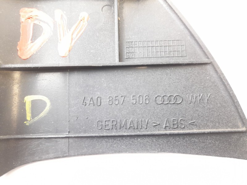 Recambio de moldura para audi a6 berlina (c4) 2.3 referencia OEM IAM 4A0857506  