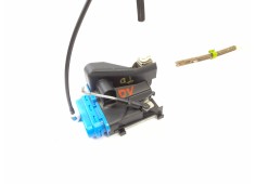 Recambio de cerradura puerta trasera derecha para audi a6 berlina (c4) 2.3 referencia OEM IAM 4A0839016D  
