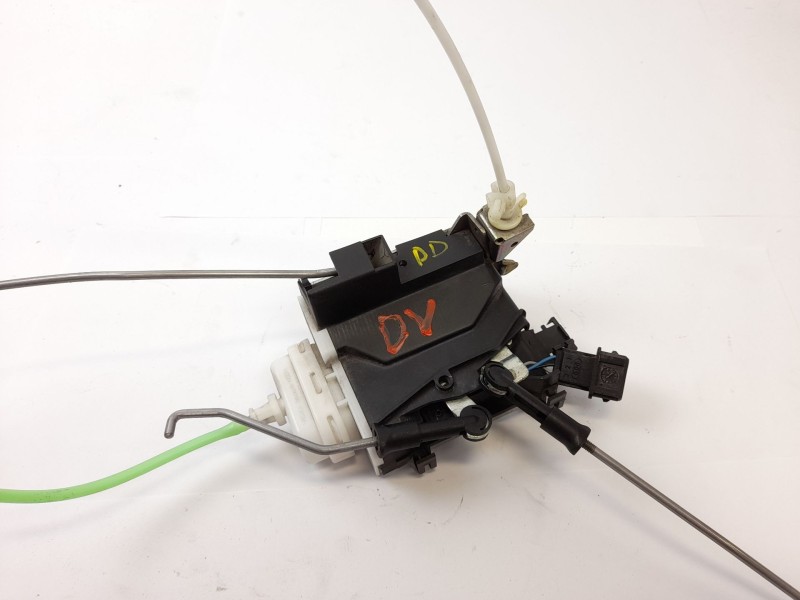 Recambio de cerradura puerta delantera derecha para audi a6 berlina (c4) 2.3 referencia OEM IAM 4A1837016D  