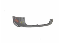 Recambio de moldura para audi a6 berlina (c4) 2.3 referencia OEM IAM 4A0867395   2