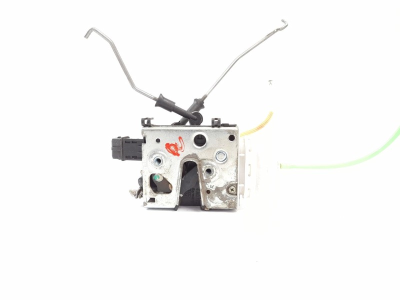 Recambio de cerradura puerta delantera izquierda para audi a6 berlina (c4) 2.3 referencia OEM IAM 4A1837015D  