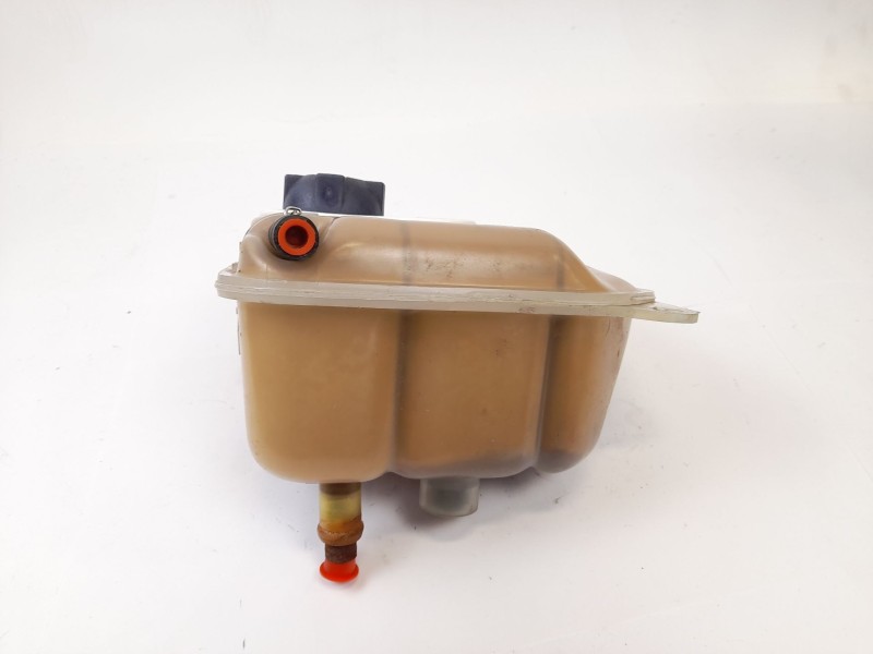 Recambio de deposito expansion para audi a6 berlina (c4) 2.3 referencia OEM IAM 4A0121403  