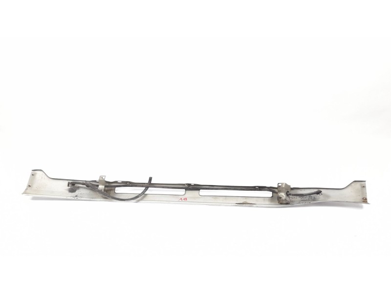Recambio de panel frontal para mitsubishi montero (l040) 2.5 td (l044g, l049g) referencia OEM IAM   