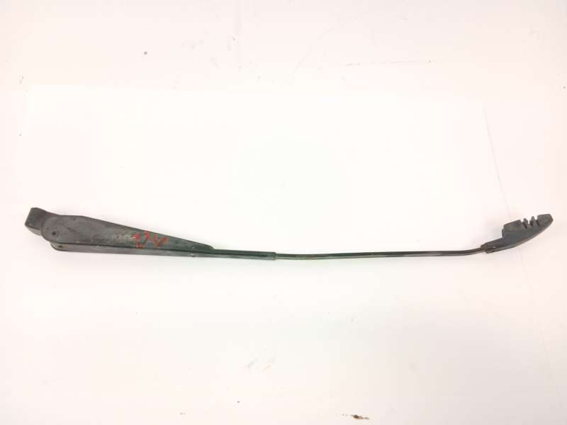 BRAZO LIMPIA DELANTERO DERECHO 