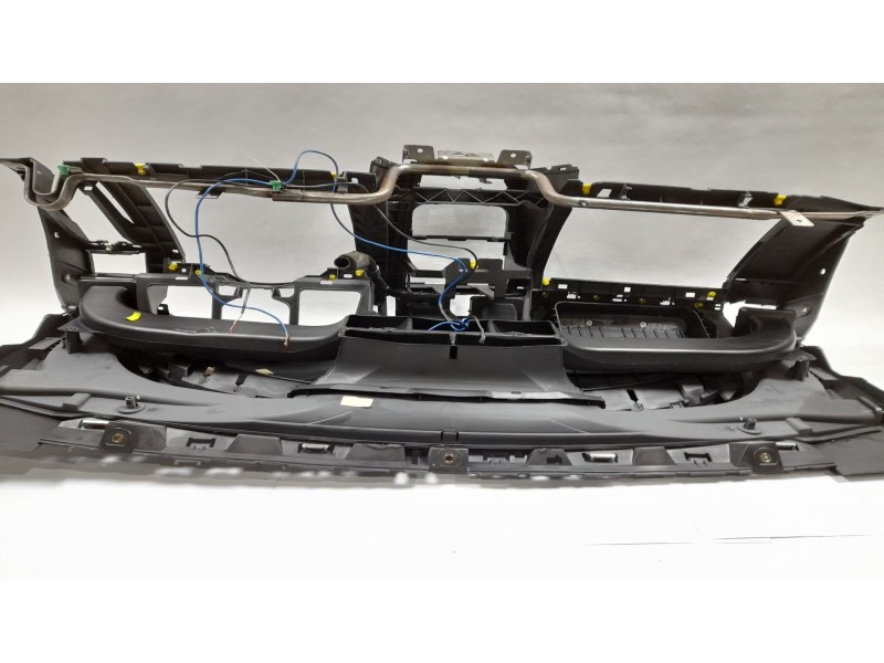 Recambio de salpicadero para opel meriva enjoy referencia OEM IAM 13158719  