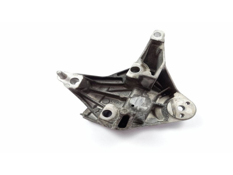 Recambio de soporte motor para nissan kubistar (x76) 1.5 dci referencia OEM IAM 101849  