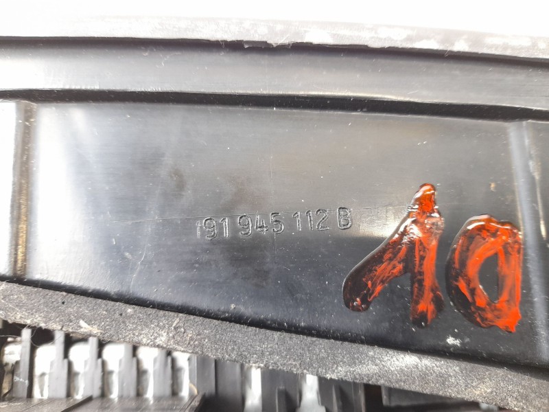 Recambio de piloto trasero derecho para volkswagen golf ii (19e, 1g1) 1.6 td referencia OEM IAM 191945112B  