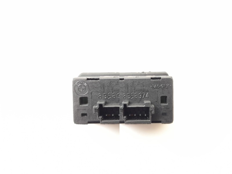 Recambio de mando elevalunas trasero derecho para bmw serie 5 berlina (e39) 530d referencia OEM IAM 8368974  