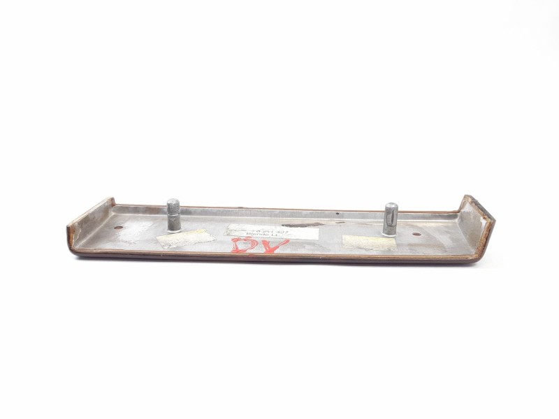 Recambio de moldura para bmw serie 5 berlina (e39) 530d referencia OEM IAM 8211427  