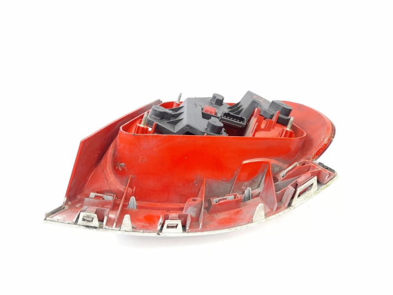 Recambio de piloto trasero izquierdo para audi a4 b5 (8d2) 1.9 tdi referencia OEM IAM 8D0945095A  