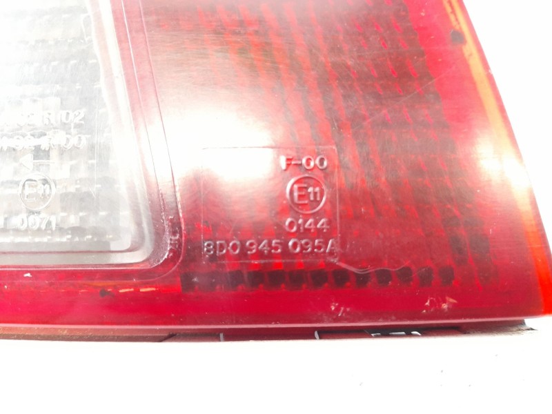 Recambio de piloto trasero izquierdo para audi a4 b5 (8d2) 1.9 tdi referencia OEM IAM 8D0945095A  