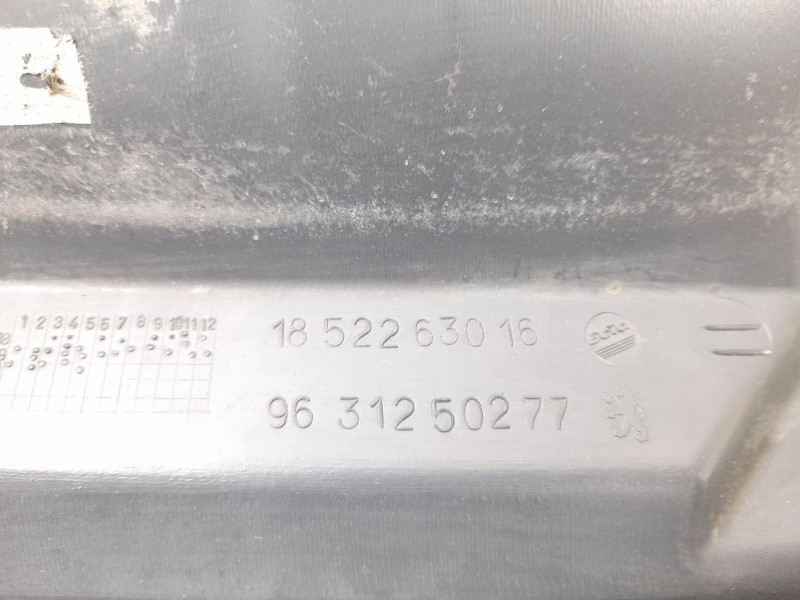 Recambio de rejilla delantera para peugeot 406 berlina (8b) 2.0 hdi 110 referencia OEM IAM 9631250277 1852263016 