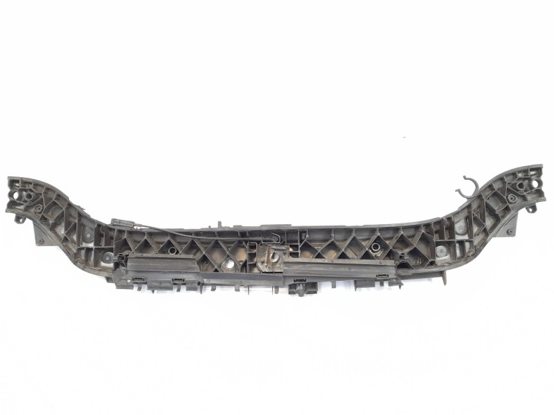 Recambio de panel frontal para renault megane ii berlina 5 p 1.5 dci referencia OEM IAM 8200521546  