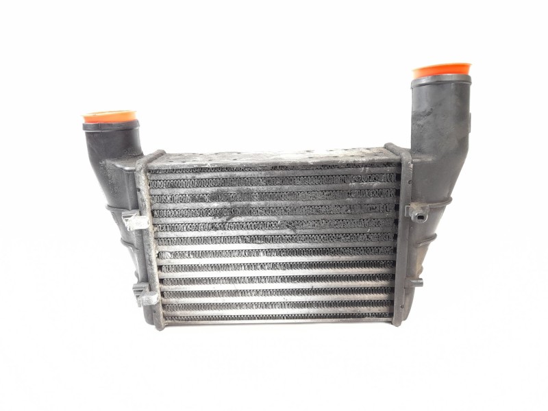 Recambio de intercooler para audi a4 b5 (8d2) 1.9 tdi referencia OEM IAM 058145805A  
