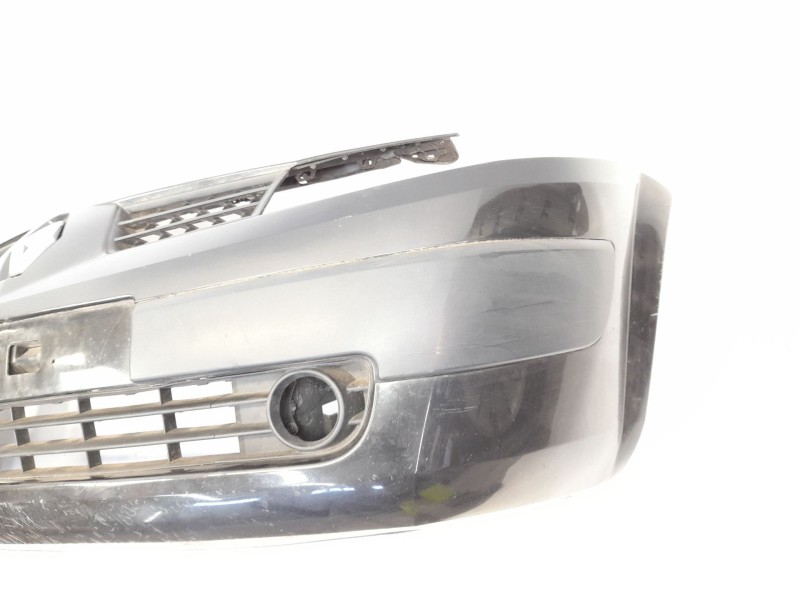 Recambio de paragolpes delantero para renault megane ii berlina 5 p 1.5 dci referencia OEM IAM 8200073455  