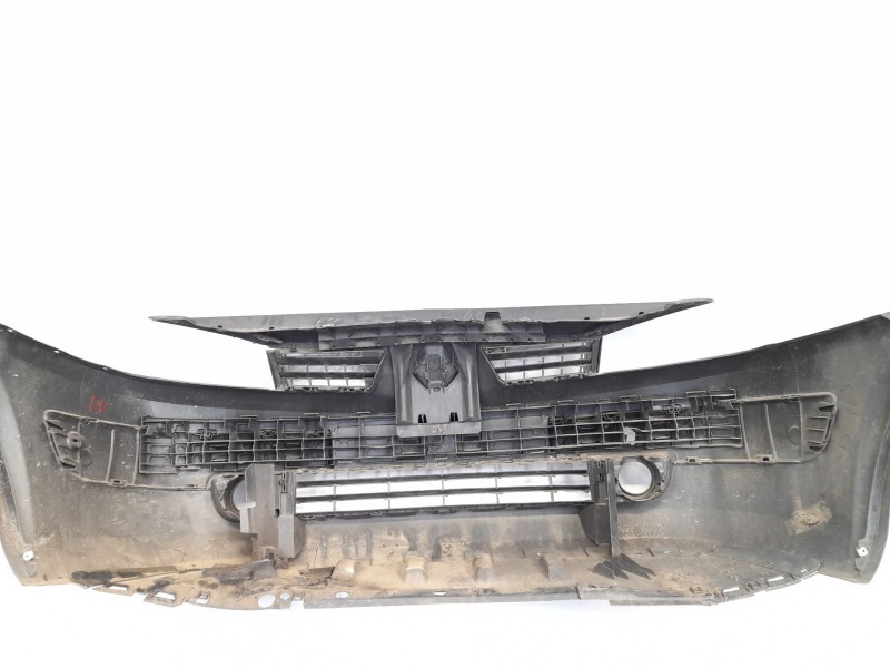 Recambio de paragolpes delantero para renault megane ii berlina 5 p 1.5 dci referencia OEM IAM 8200073455  