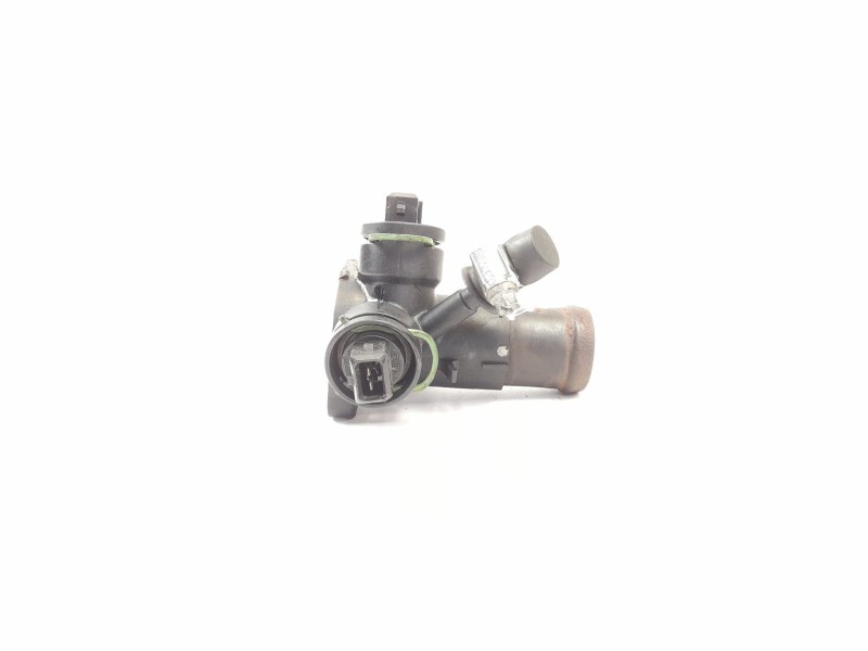 Recambio de termostato para volkswagen golf ii (19e, 1g1) 1.6 td referencia OEM IAM 068121133AF  