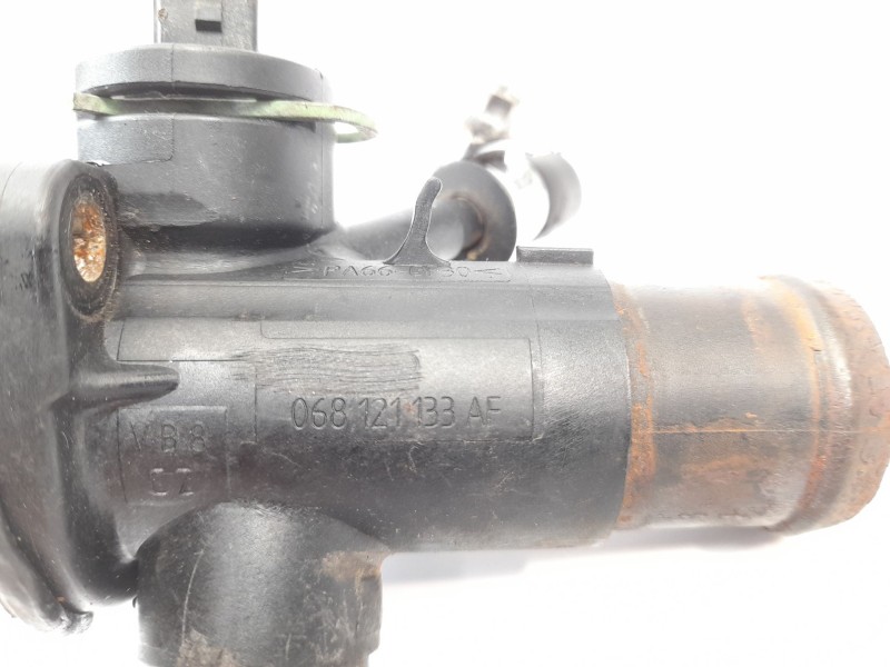 Recambio de termostato para volkswagen golf ii (19e, 1g1) 1.6 td referencia OEM IAM 068121133AF  