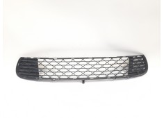 Recambio de rejilla paragolpes central para citroen c4 picasso 1.6 16v referencia OEM IAM 9680402877  